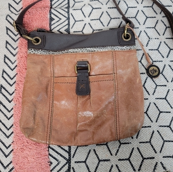 THE SAK KENDRA CROSSBODY IN CAMEL TAN LEATHER - Picture 2 of 14